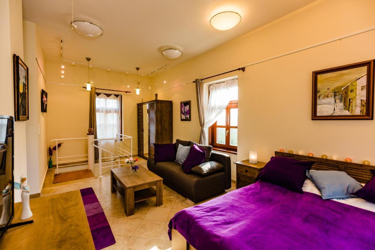 Bridge Apartment Esztergom Eksteriør bilde