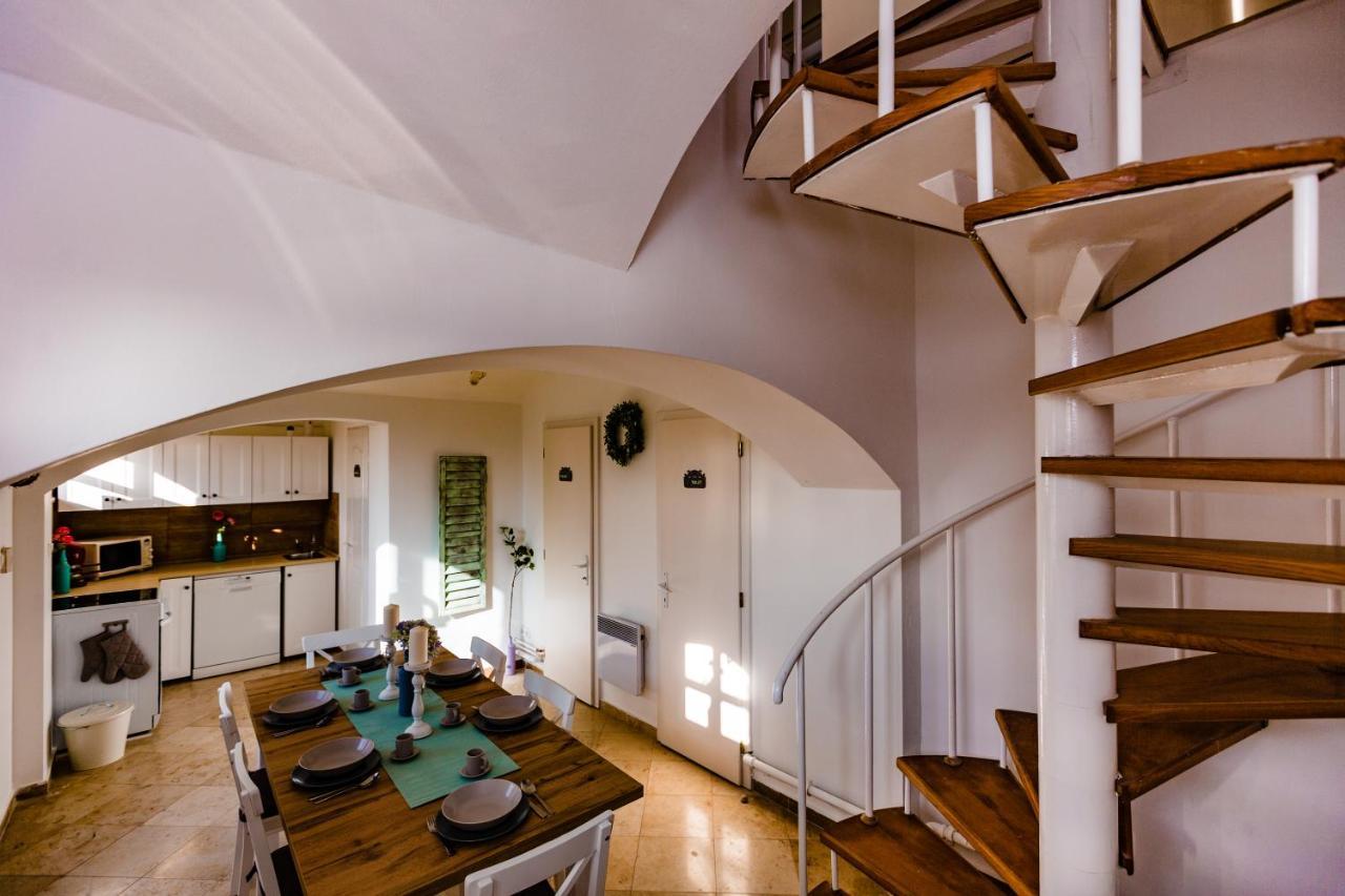 Bridge Apartment Esztergom Eksteriør bilde